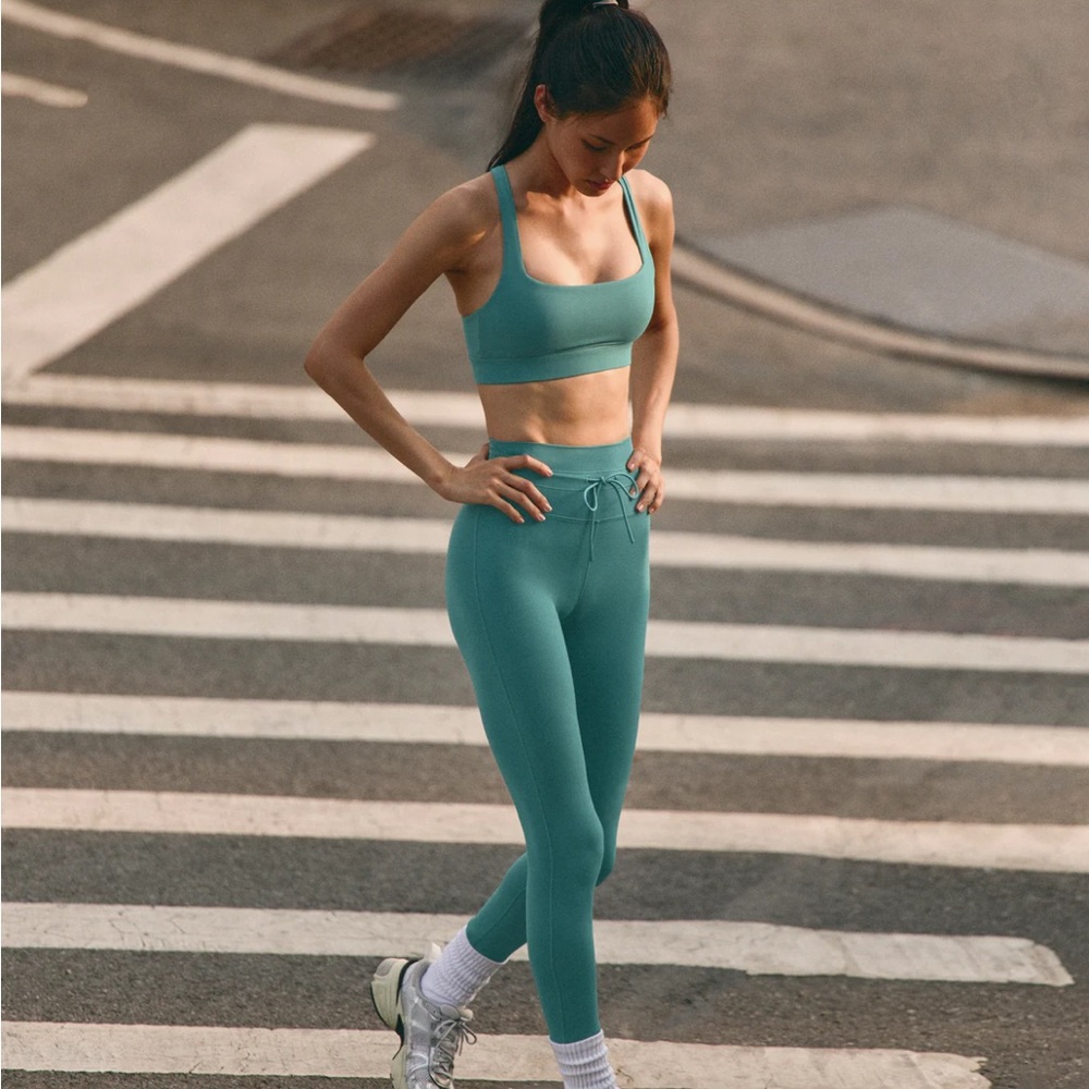Vuori Daily Form legging bluegrass small